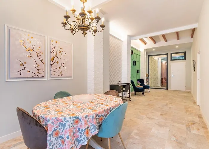 Invalencia - Visitacion Pool House *