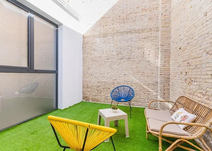 Invalencia - Visitacion Pool House *