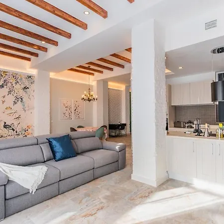 דירה Visitacion Pool House